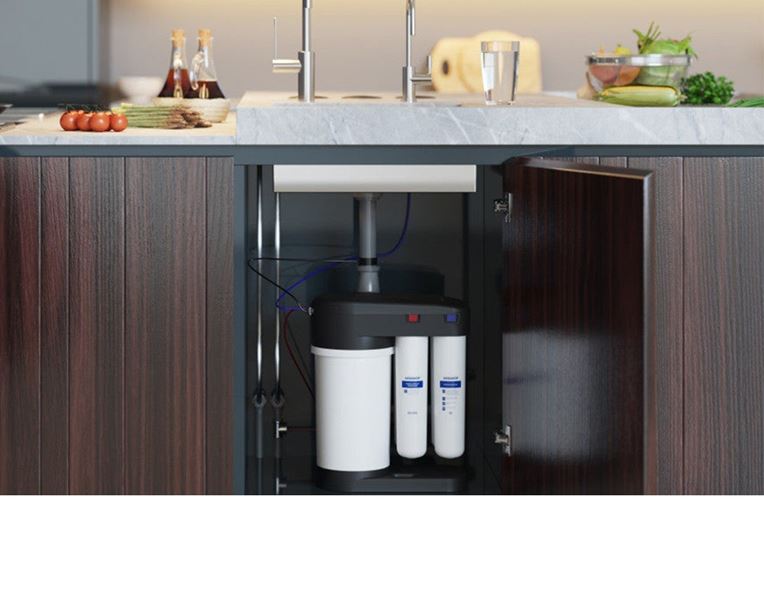 אוסמוזה הפוכה לבית: המדריך האולטימטיבי למים מטוהרים